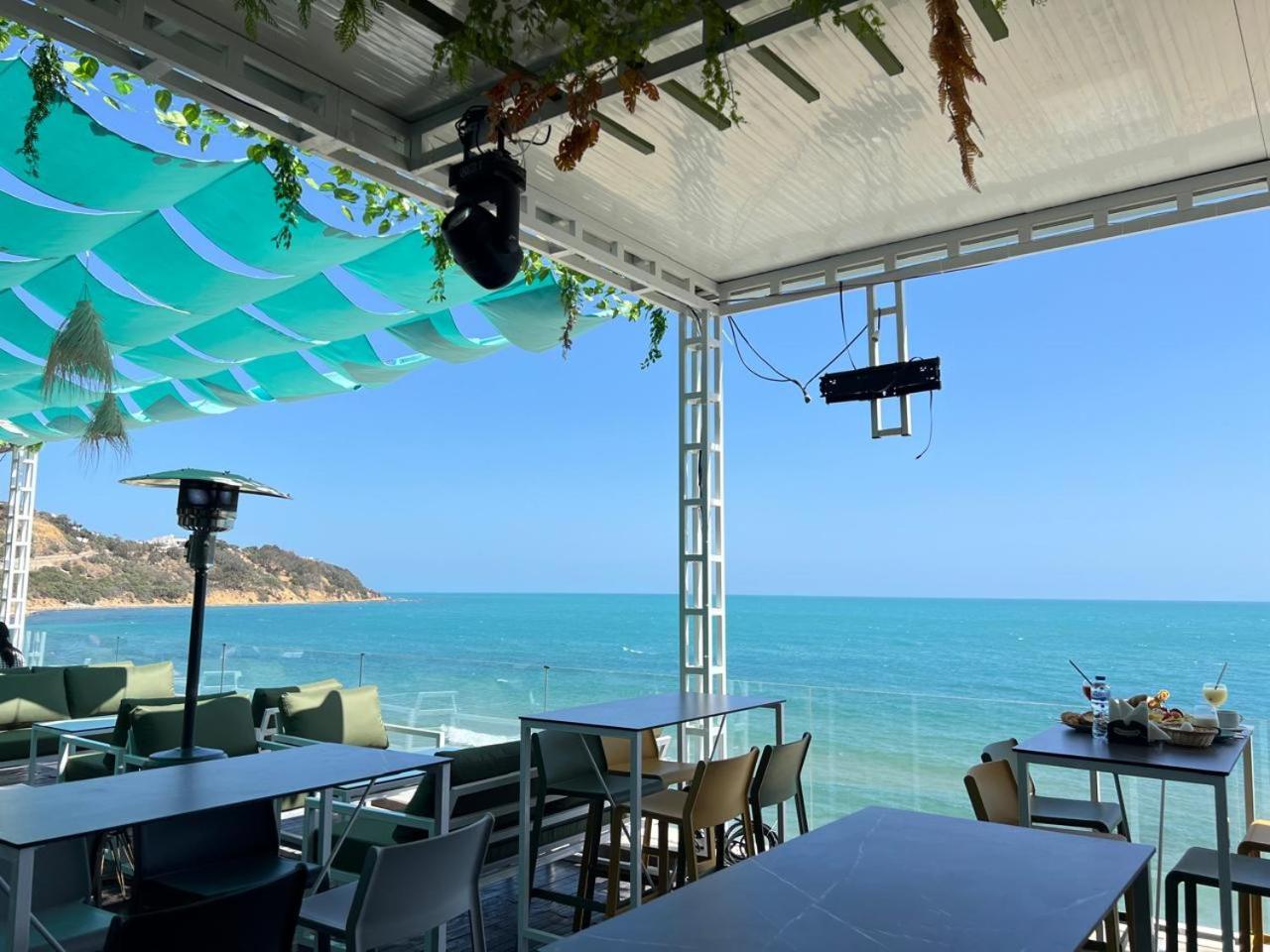 La Tour Blanche Hotel Гамарт Екстериор снимка