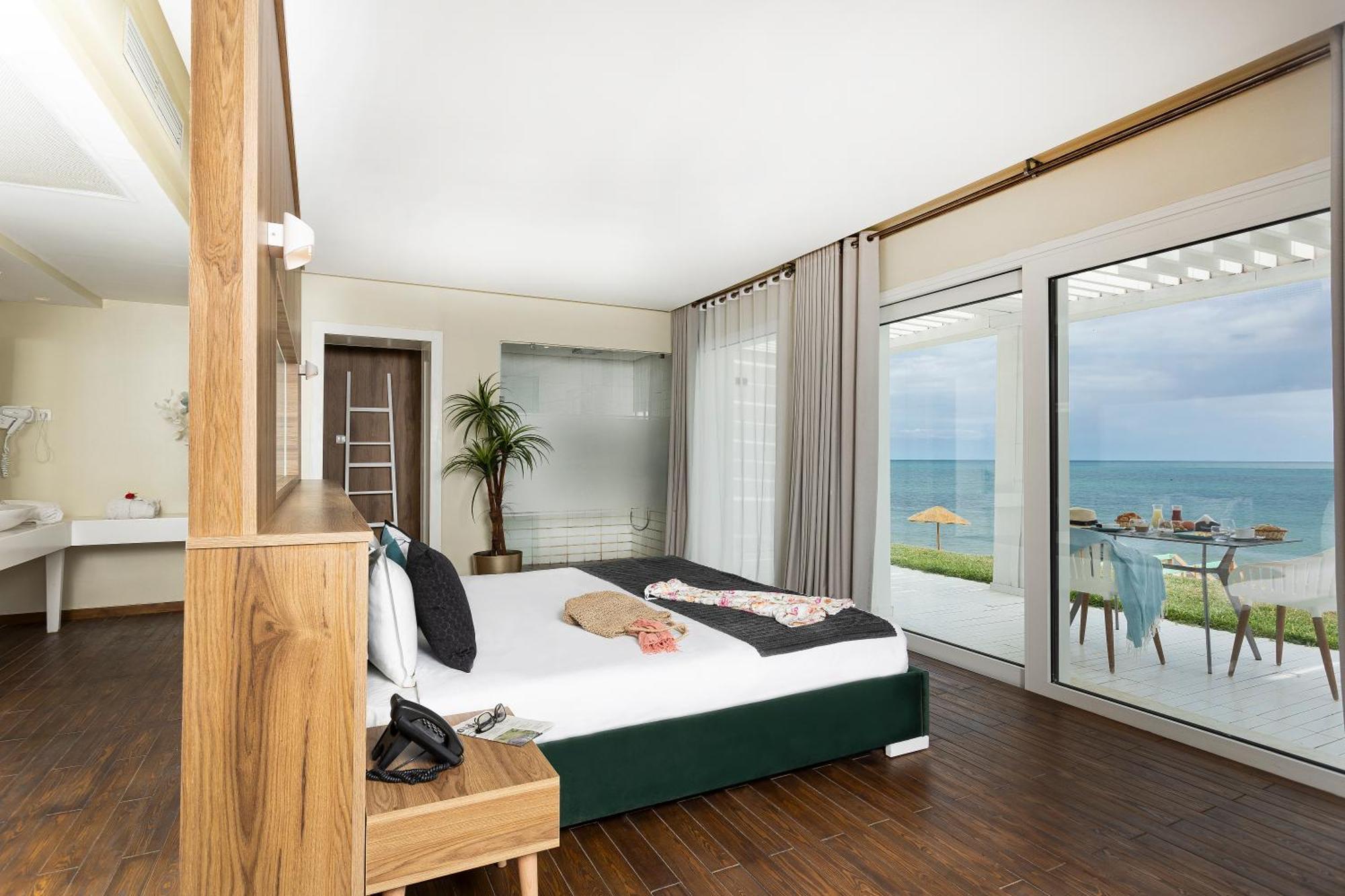 La Tour Blanche Hotel Гамарт Екстериор снимка
