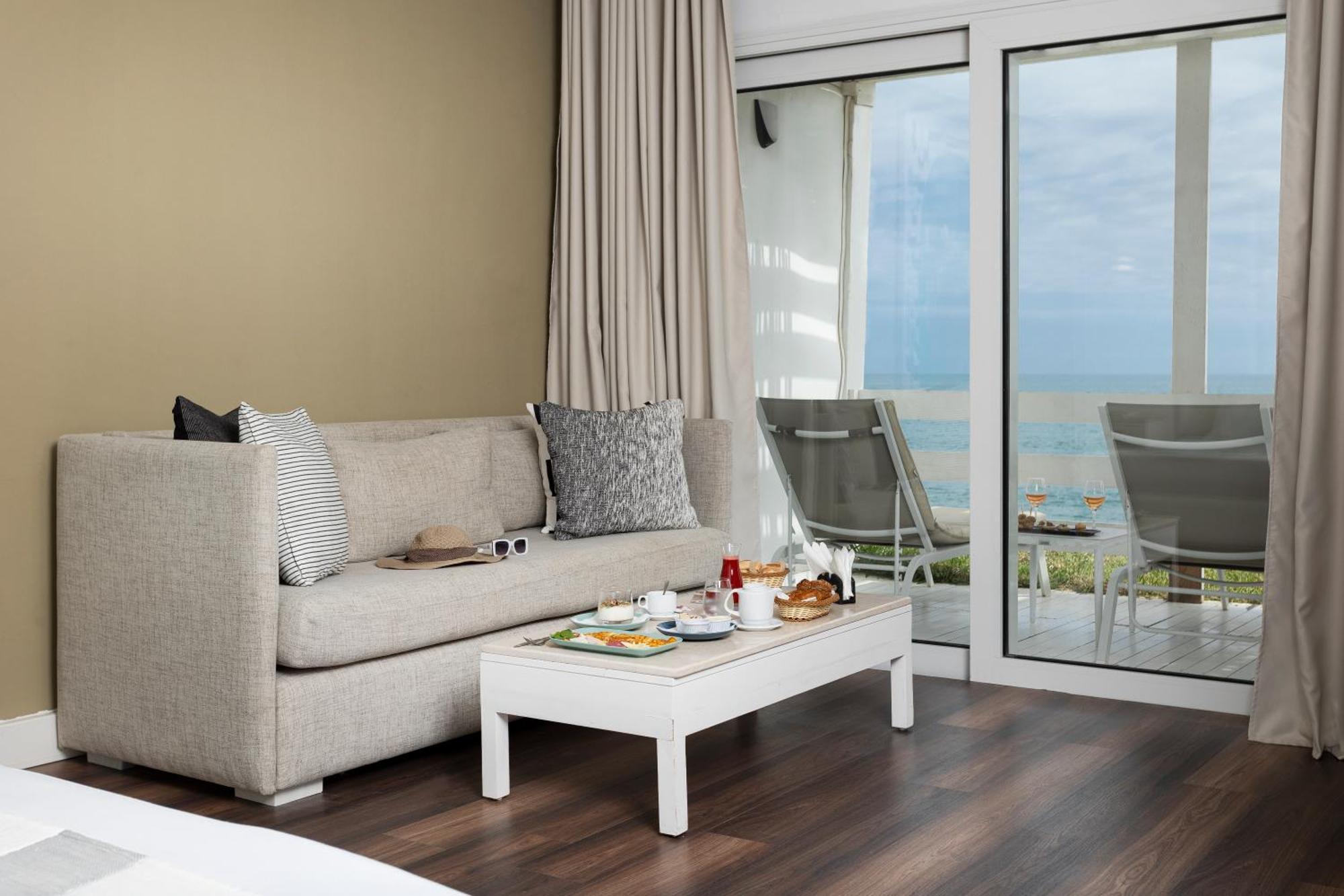 La Tour Blanche Hotel Гамарт Екстериор снимка
