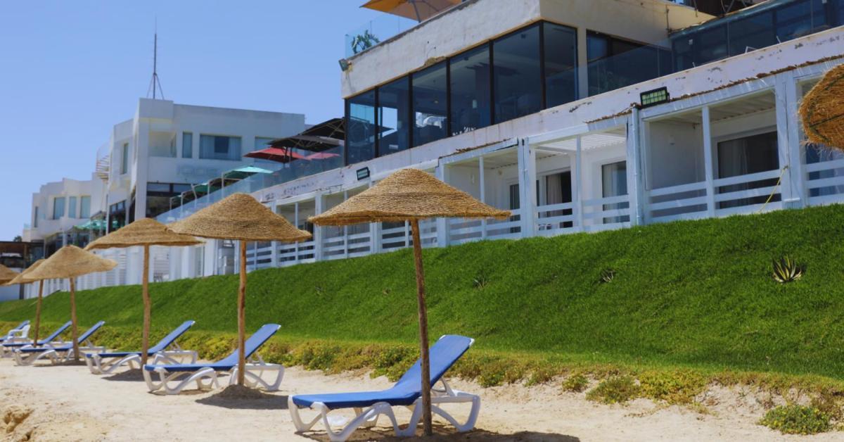 La Tour Blanche Hotel Гамарт Екстериор снимка
