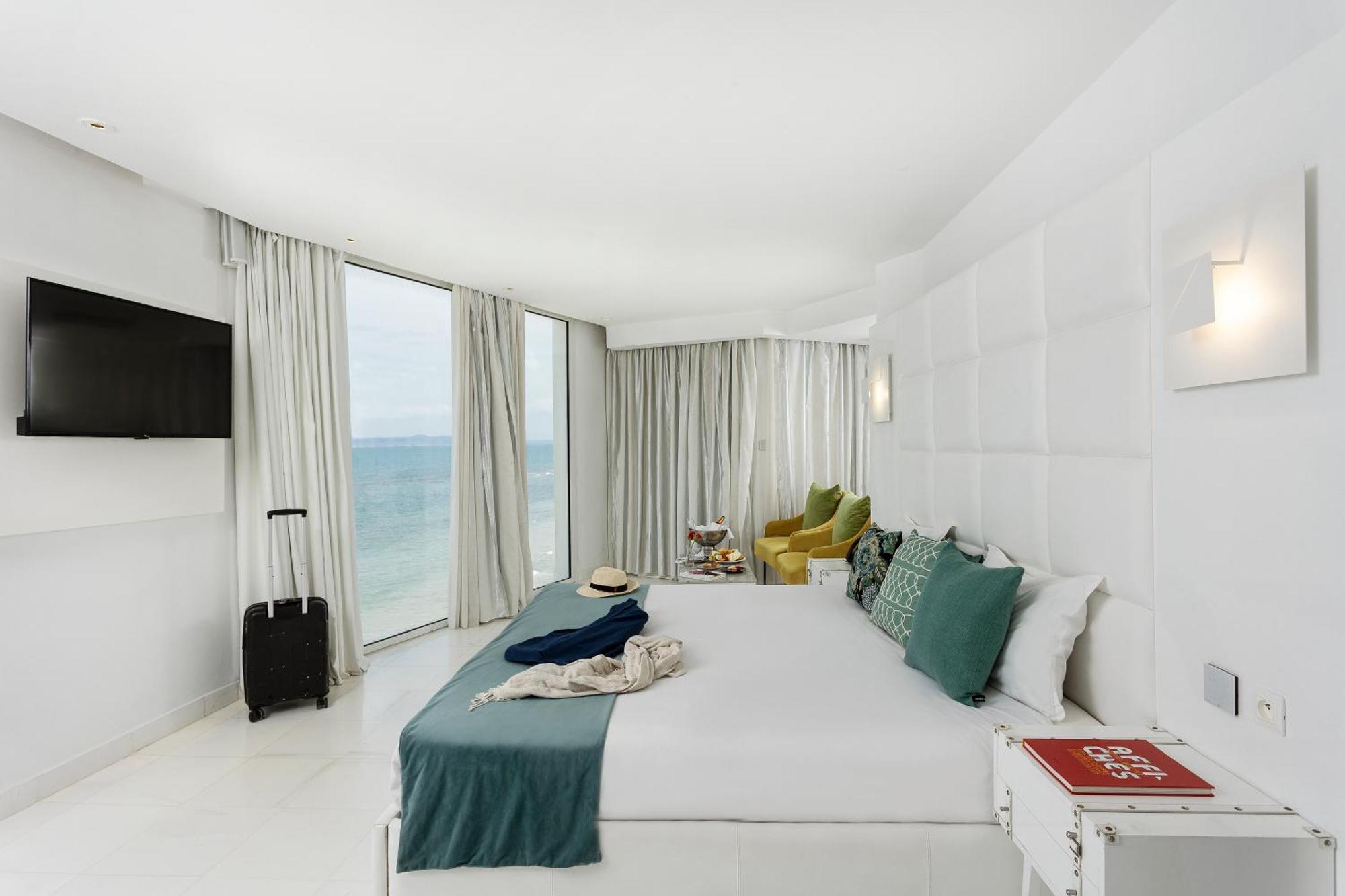 La Tour Blanche Hotel Гамарт Екстериор снимка