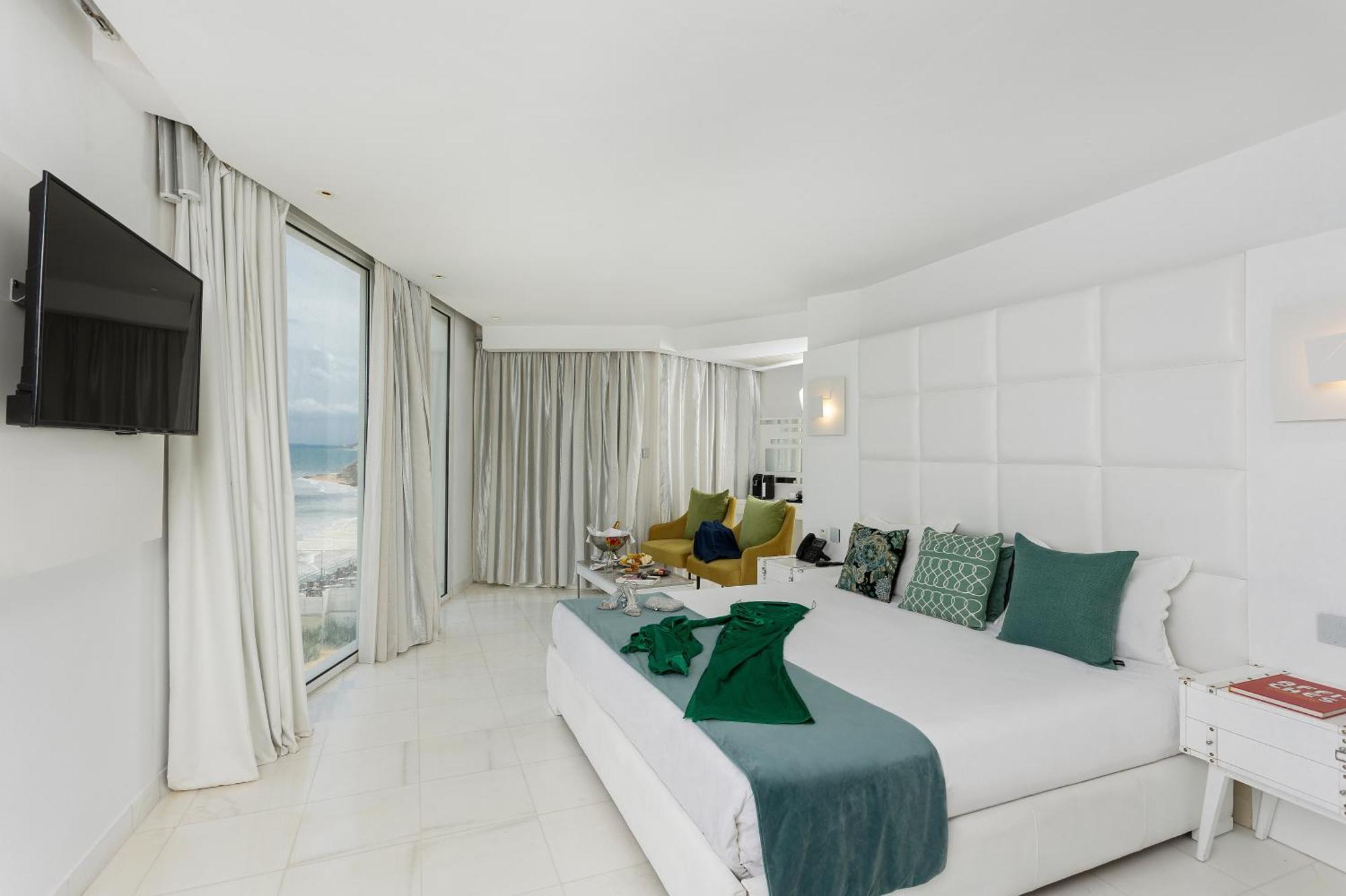 La Tour Blanche Hotel Гамарт Екстериор снимка