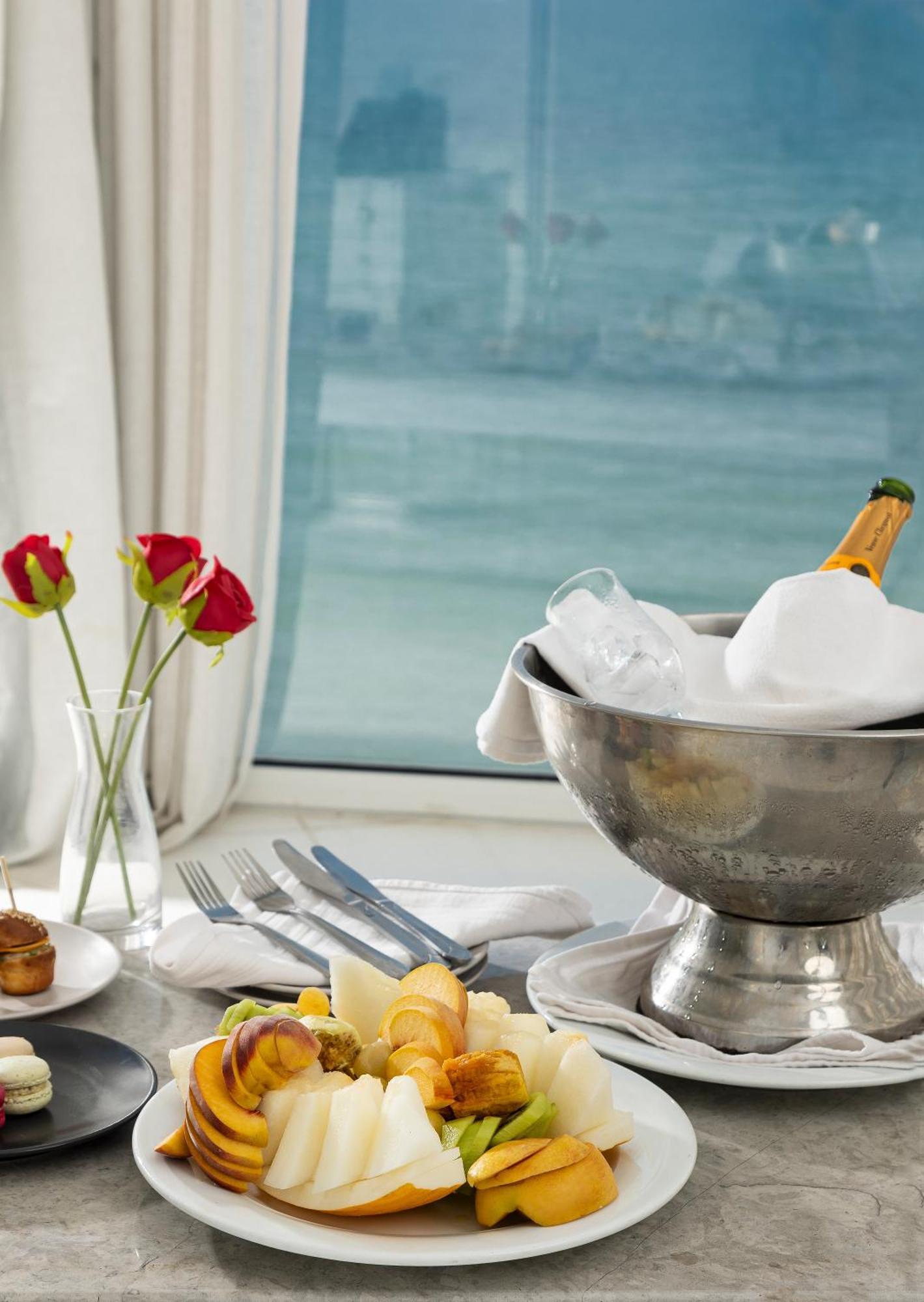 La Tour Blanche Hotel Гамарт Екстериор снимка